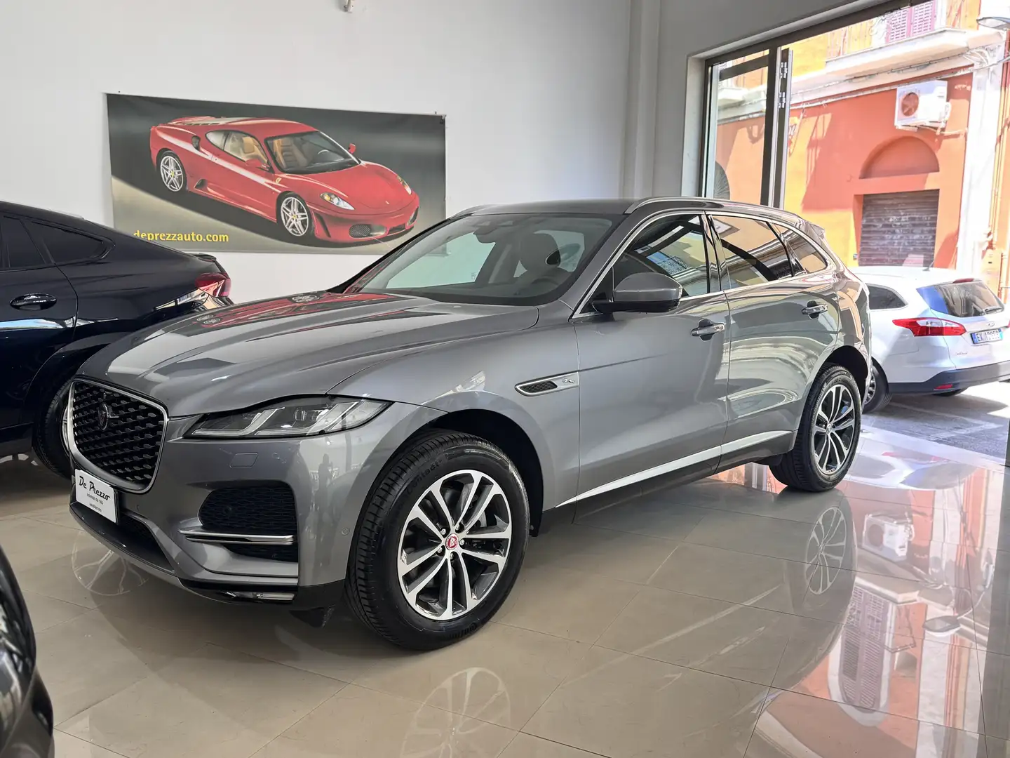 Jaguar F-Pace 2.0d i4 mhev SE awd 204cv auto Gris - 1