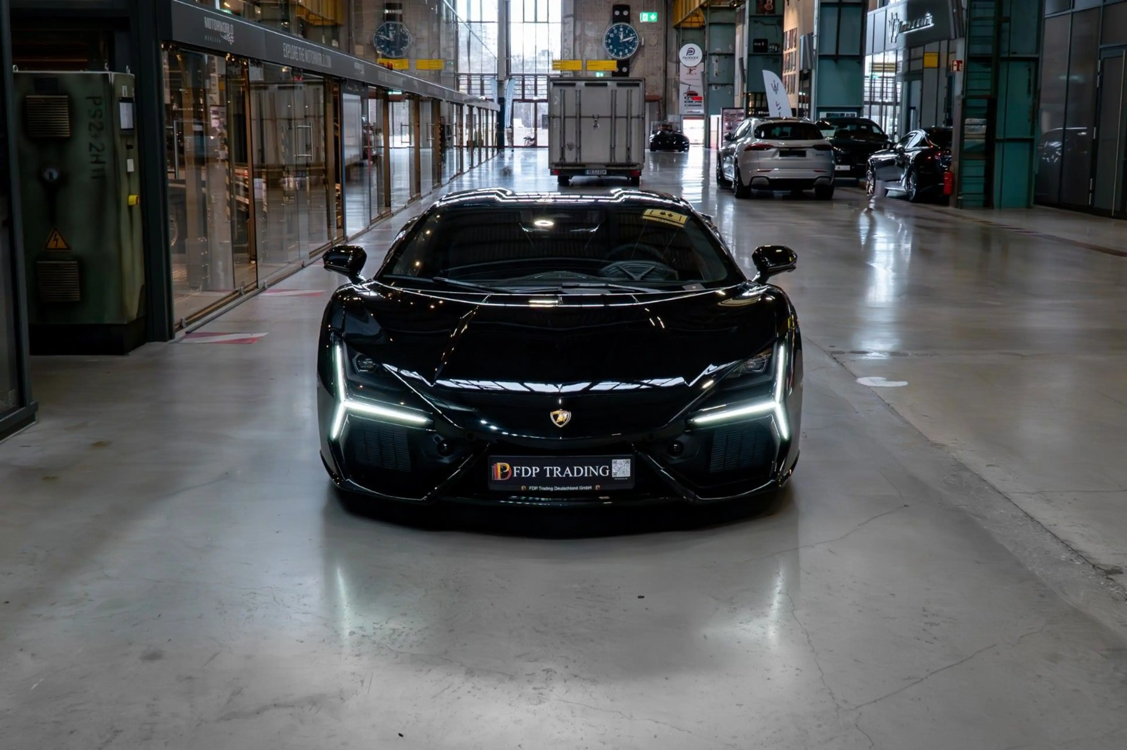 Lamborghini Revuelto Black Edition - Lift - Cam — photo 3