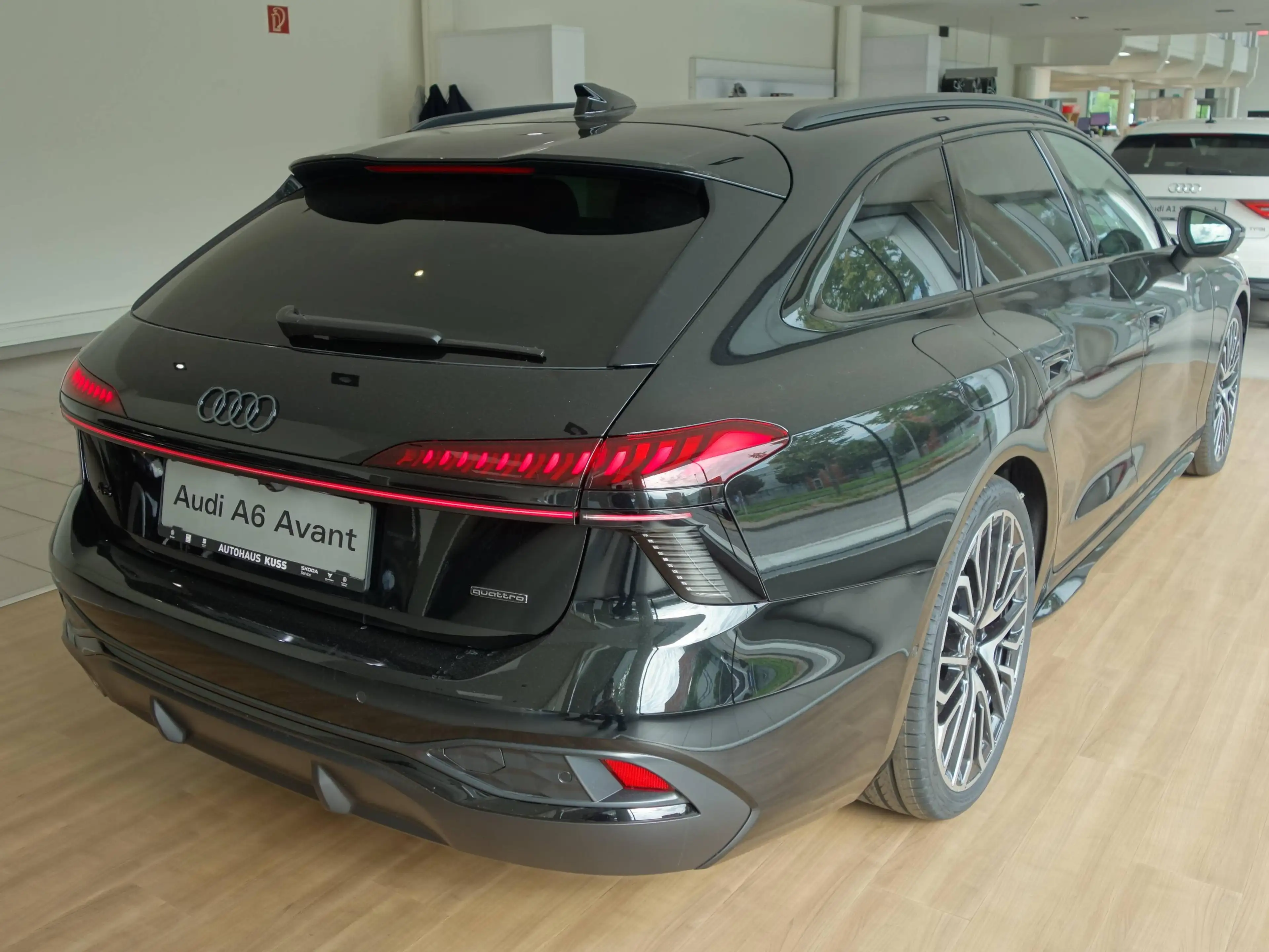 Audi A6 Avant 2.0 TDI quattro 150 kW — photo 3