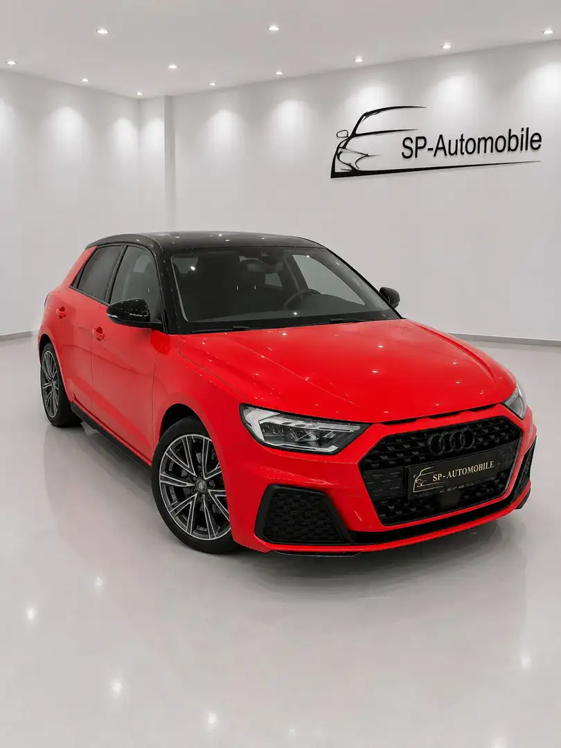 Audi A1 Kleinwagen/Sportback Rot - 1