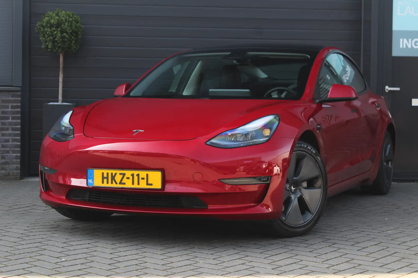 Tesla Model 3 Long Range AWD 75 kWh | AutoPilot 3.0 | Warmtepomp Kırmızı - 1