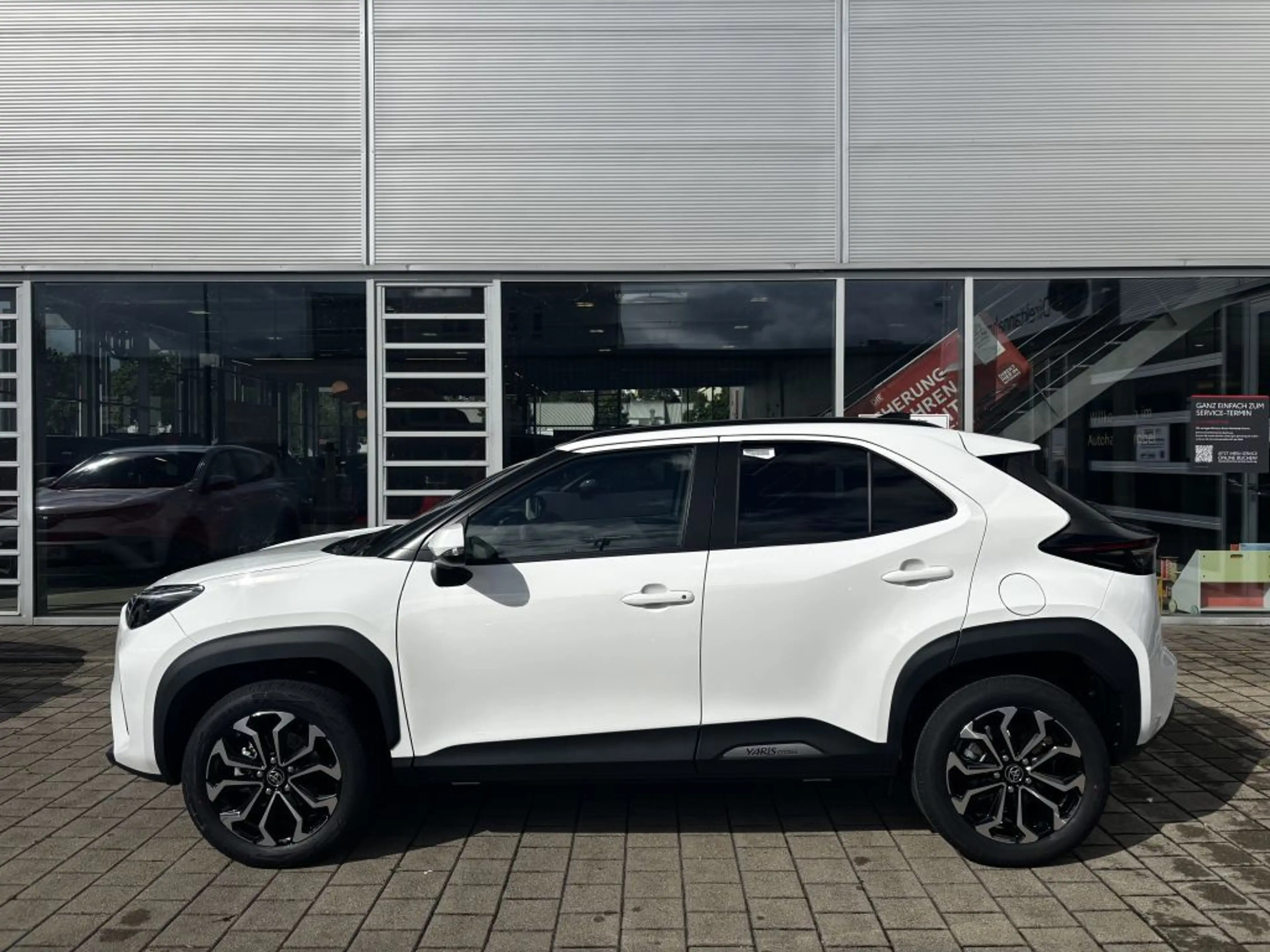 Toyota Yaris Cross Hybrid 130 1.5 VVT-i Teamplayer (XPB1) — photo 4