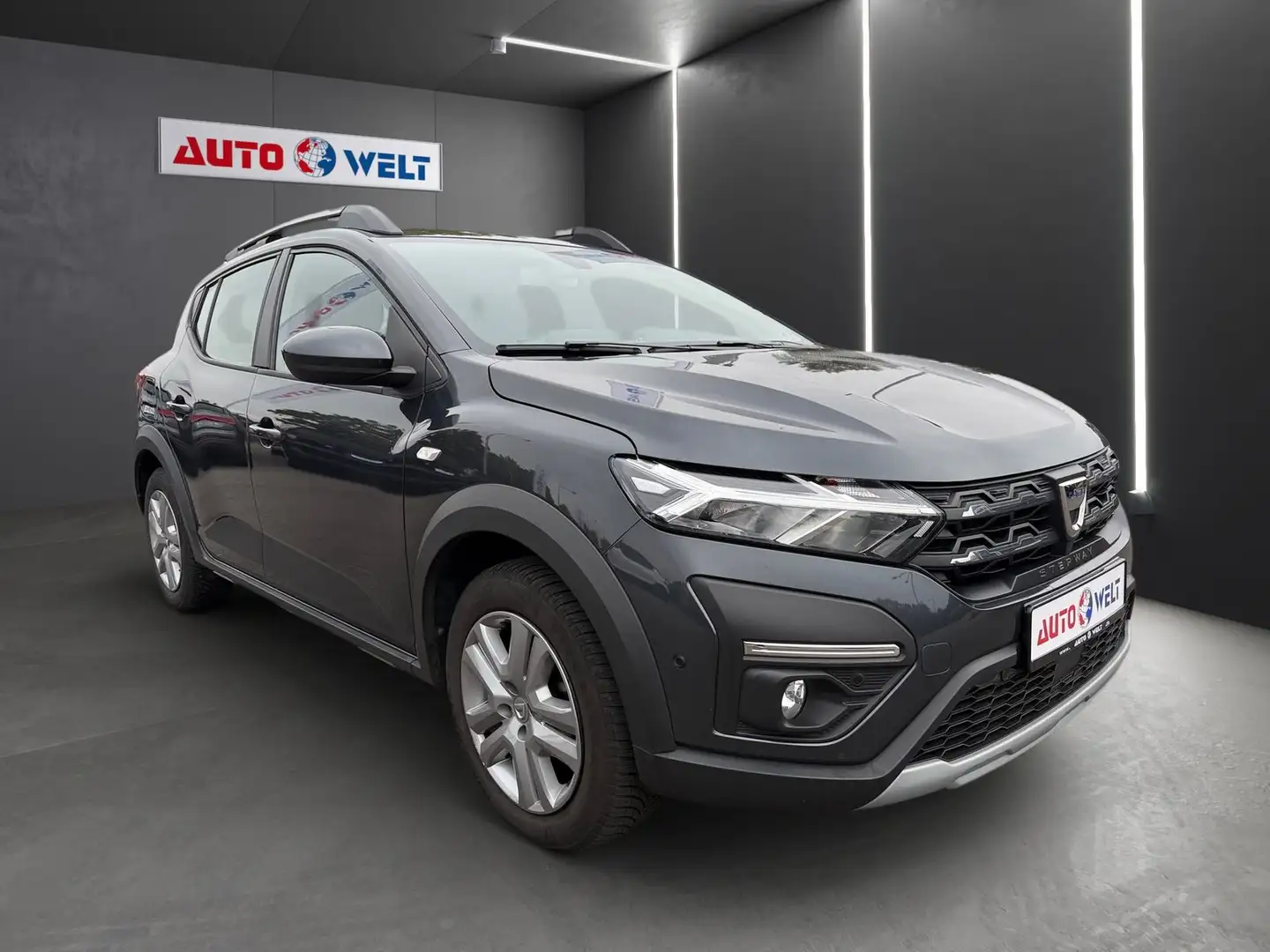 Dacia Sandero Stepway III 1.0 TCE Ultimate LED PDC DAB Grau - 2
