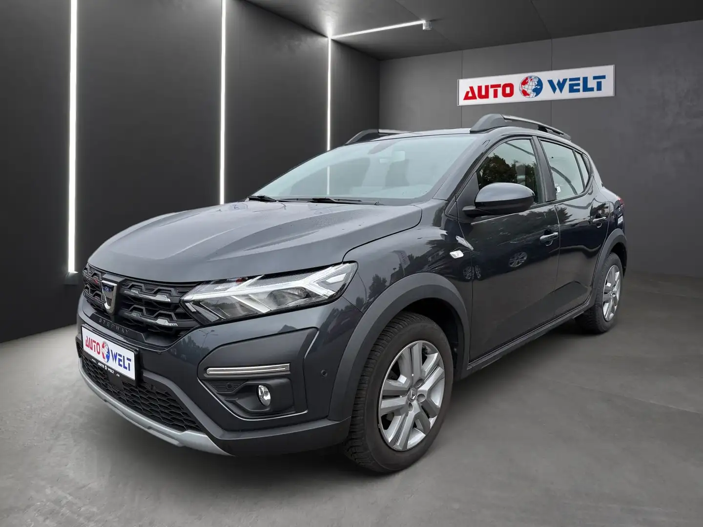 Dacia Sandero Stepway III 1.0 TCE Ultimate LED PDC DAB Grau - 1