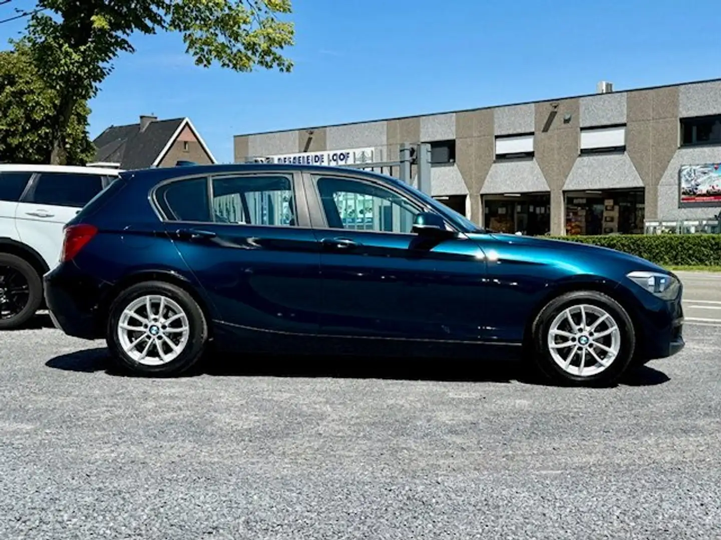BMW 116 116d EfficientDynamics LEDER PDC ALU CLIMATRONIC Blauw - 2