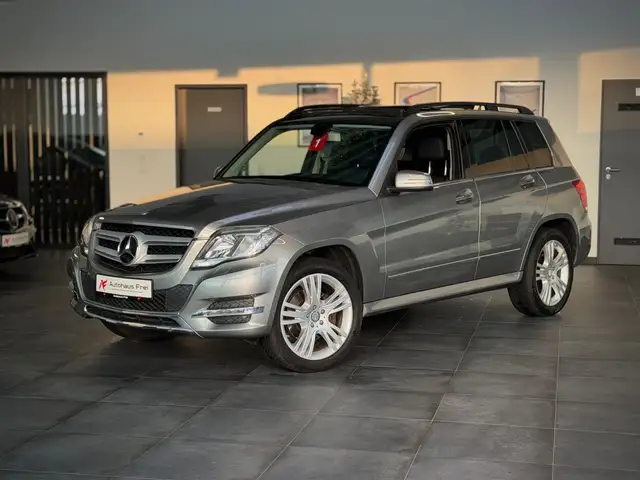 Mercedes-Benz GLK 350 4Matic *Panorama*AHK*Memory*Holz*