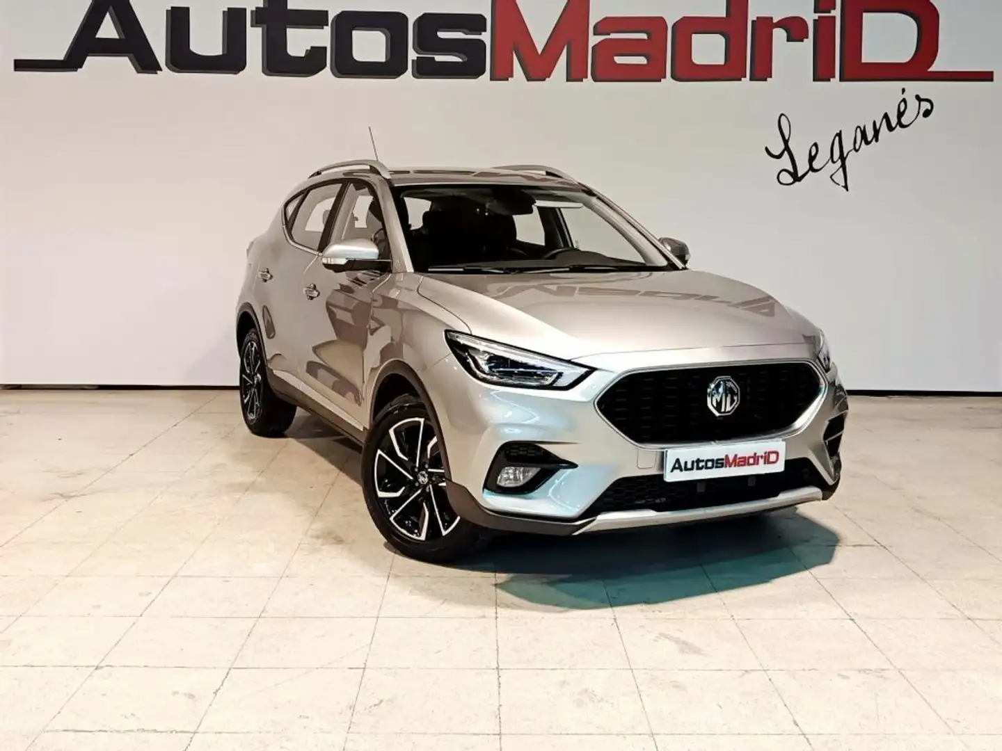 MG ZS 1.5 Luxury - 1