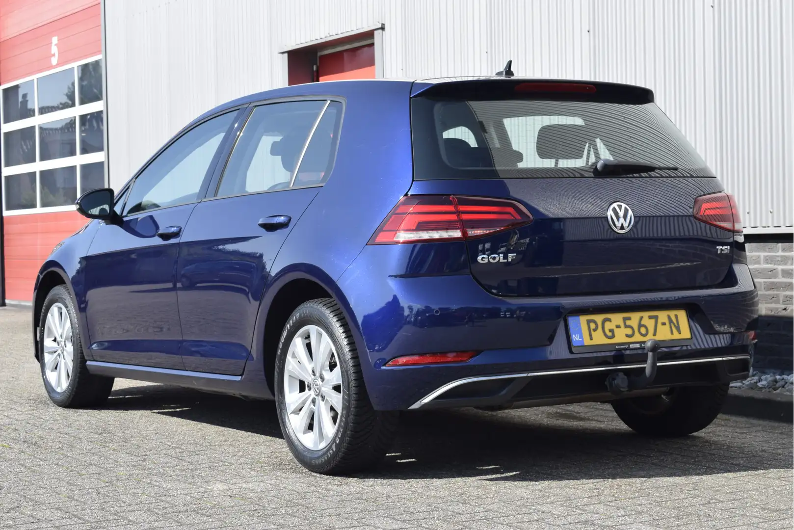 Volkswagen Golf 1.0 TSI Comfortline Adaptive cruise, Trekhaak, Car Blauw - 2