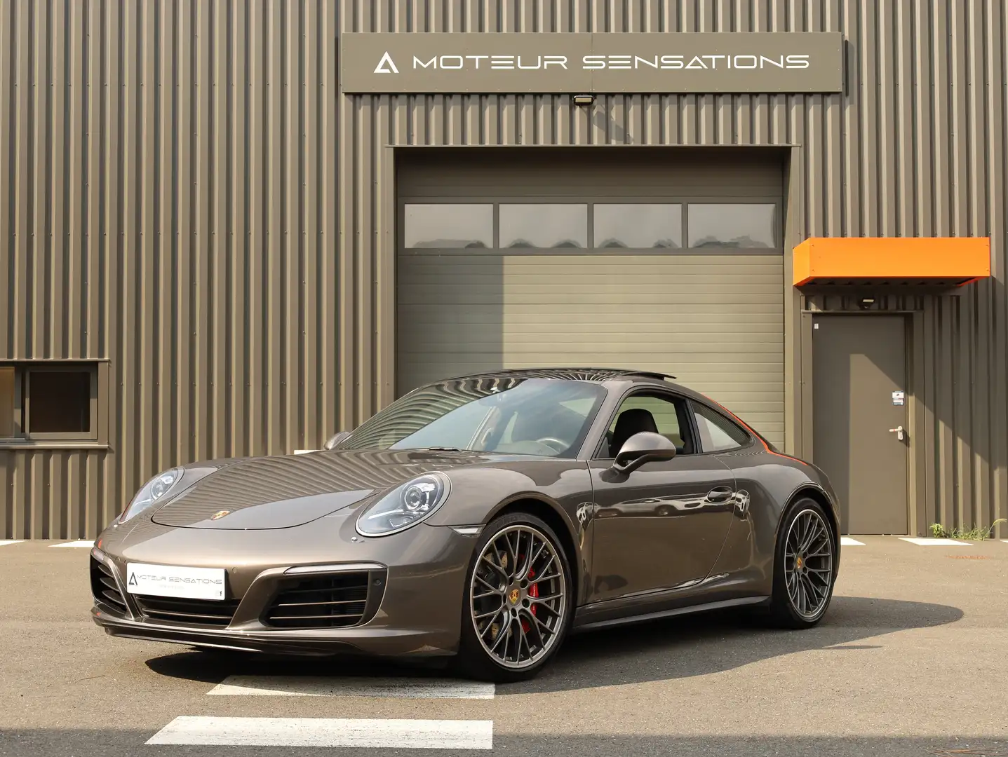 Porsche 911 Carrera 4s Grijs - 1