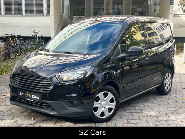 Ford Transit Courier 1.Hand