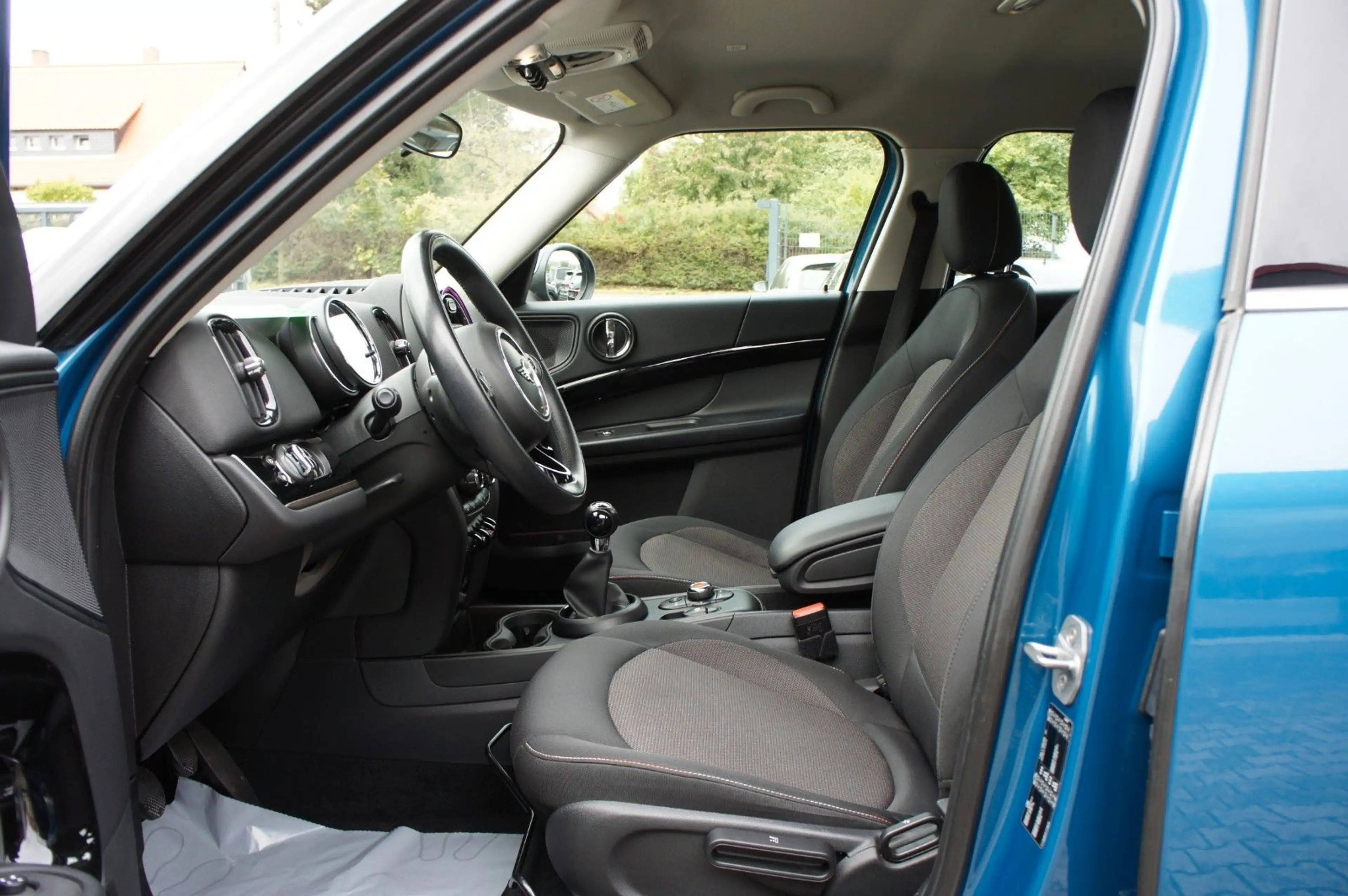 MINI One Countryman 1.5 Ltr. *KLIMA*SHZ*PDC*AHK* — photo 11
