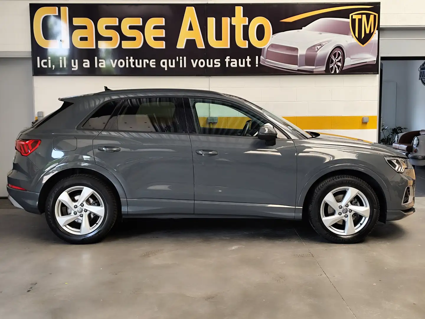Audi Q3 35 TDI 150 ch S tronic 7 Business line Gar 12 mois Gris - 2