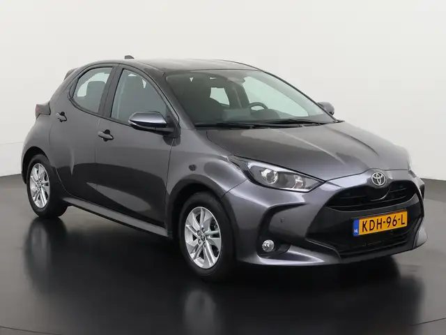 Toyota Yaris view 30