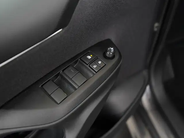 Toyota Yaris view 26