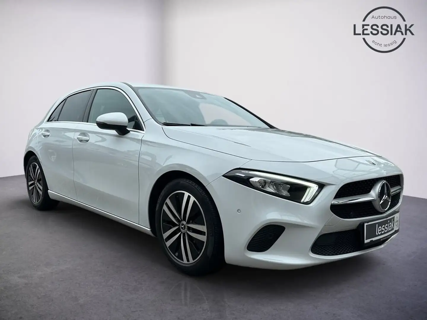 Mercedes-Benz A 180 d | Progressiv | RFK | LED-SW Weiß - 2
