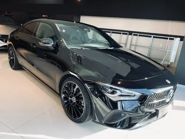 Mercedes-Benz CLA 180 7G COUPE Mild Hybr AMG & NIGHT StylePack 19"/BURM