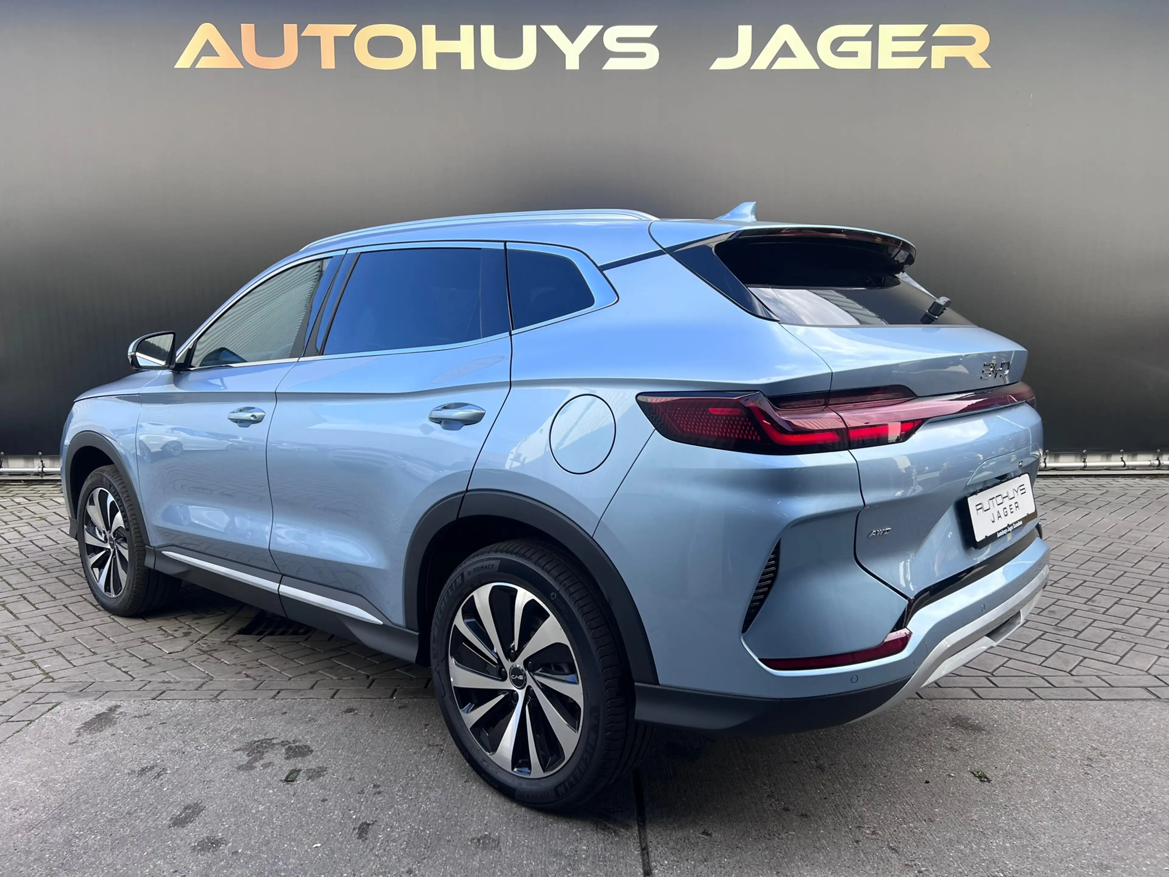 BYD Seal U 1.5 T DM-i AWD Design - Longe Range Pano HUD Venti — photo 4