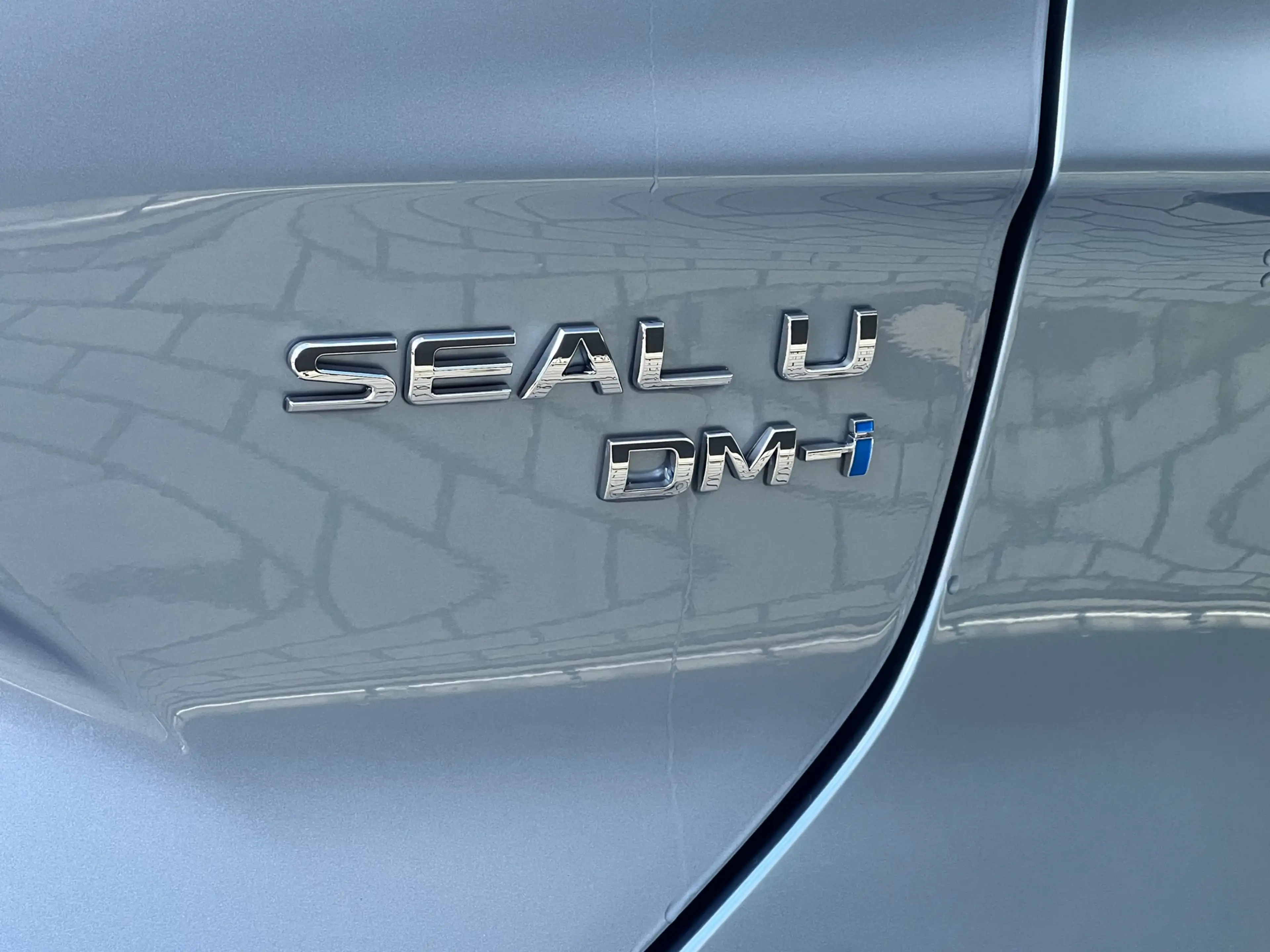 BYD Seal U 1.5 T DM-i AWD Design - Longe Range Pano HUD Venti — photo 12