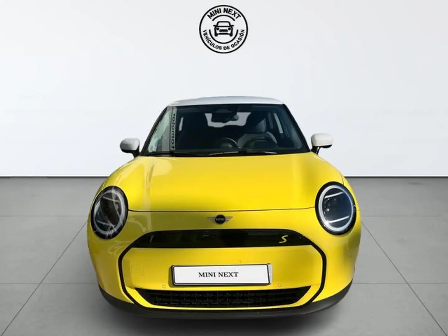 MINI Cooper SE Essential Amarillo - 1