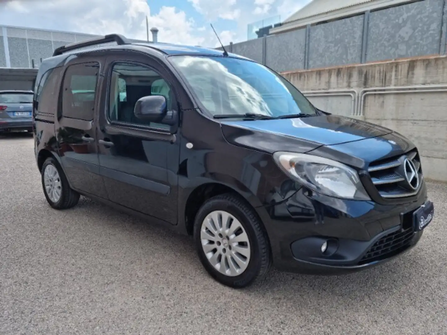 Mercedes-Benz Citan 1.5 109 CDI S&S Tourer Select Zwart - 1