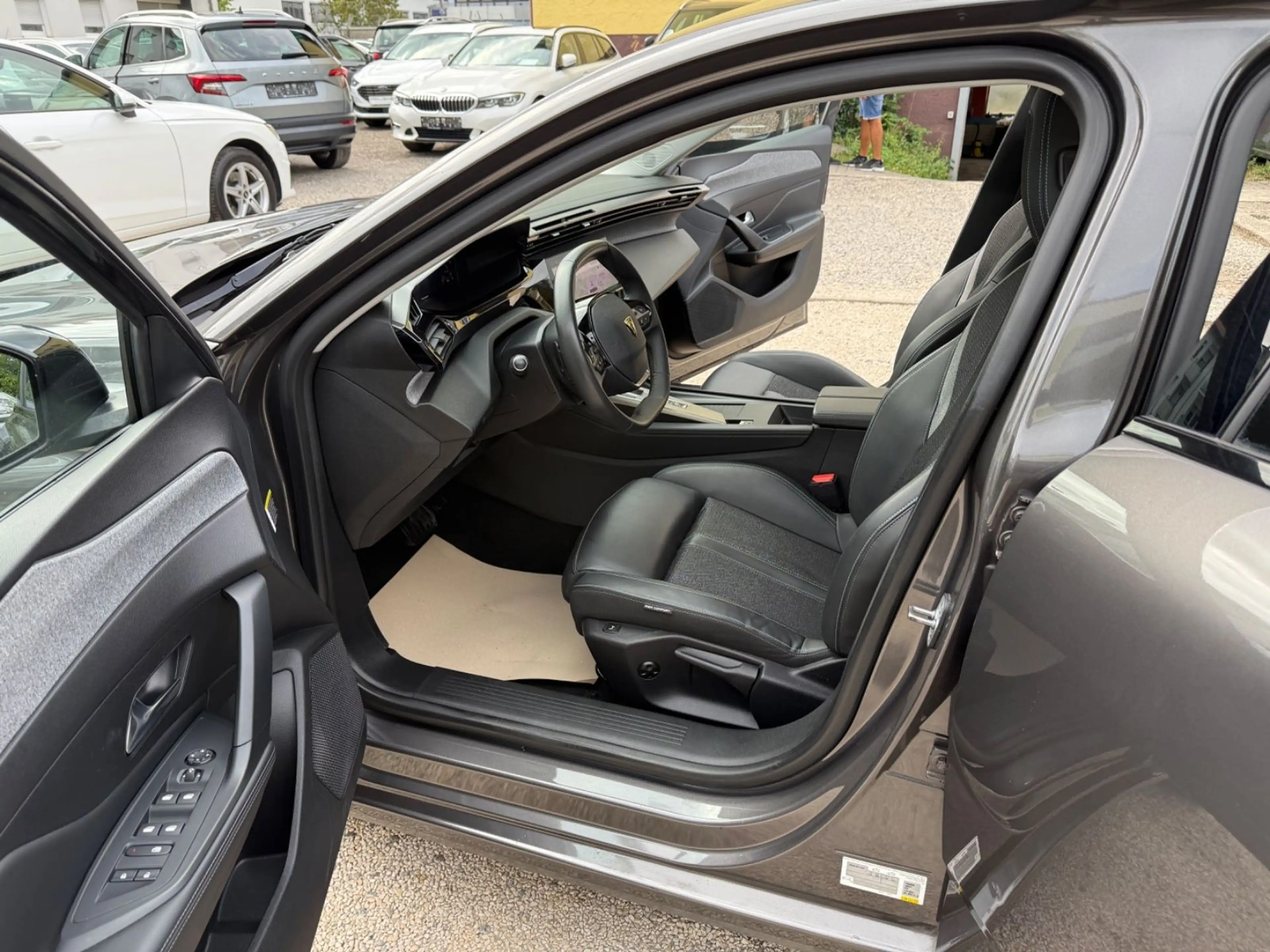 Peugeot 308 SW Allure Pack LED ACC Keyless Memory Kamera — photo 9