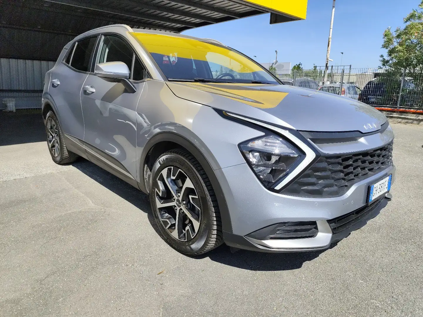 Kia Sportage 1.6 TGDi MHEV Business Grigio - 1