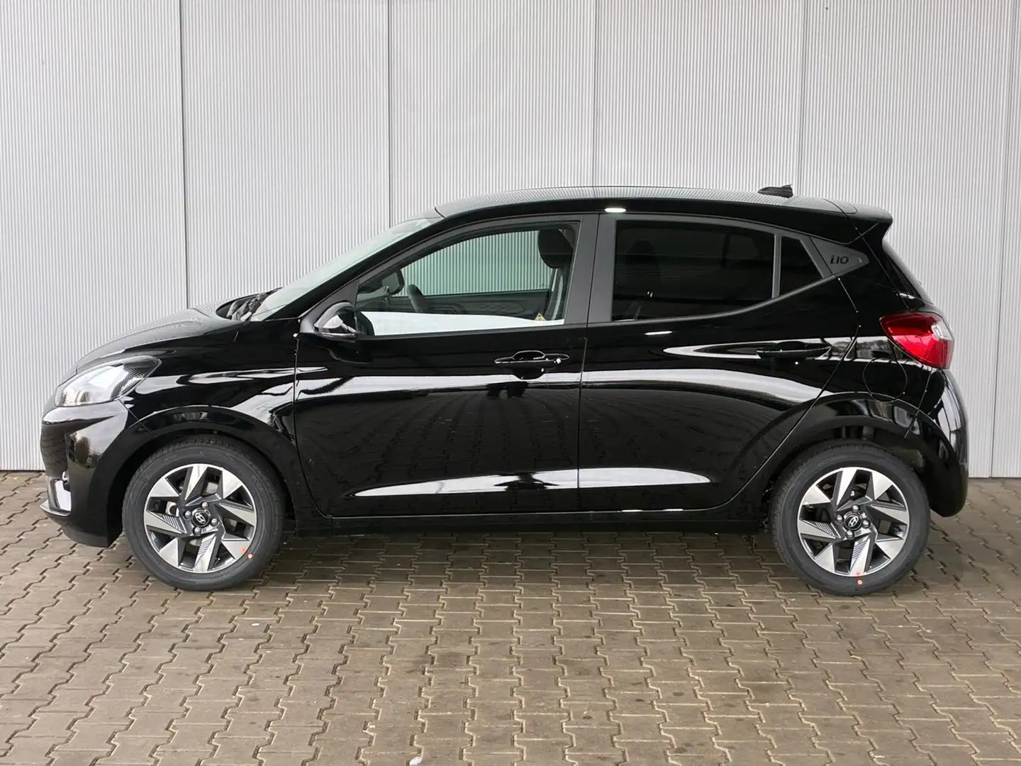 Hyundai i10 Premium 1.2 GDI Automatik / Sitz + Lenkradheizu... Schwarz - 1