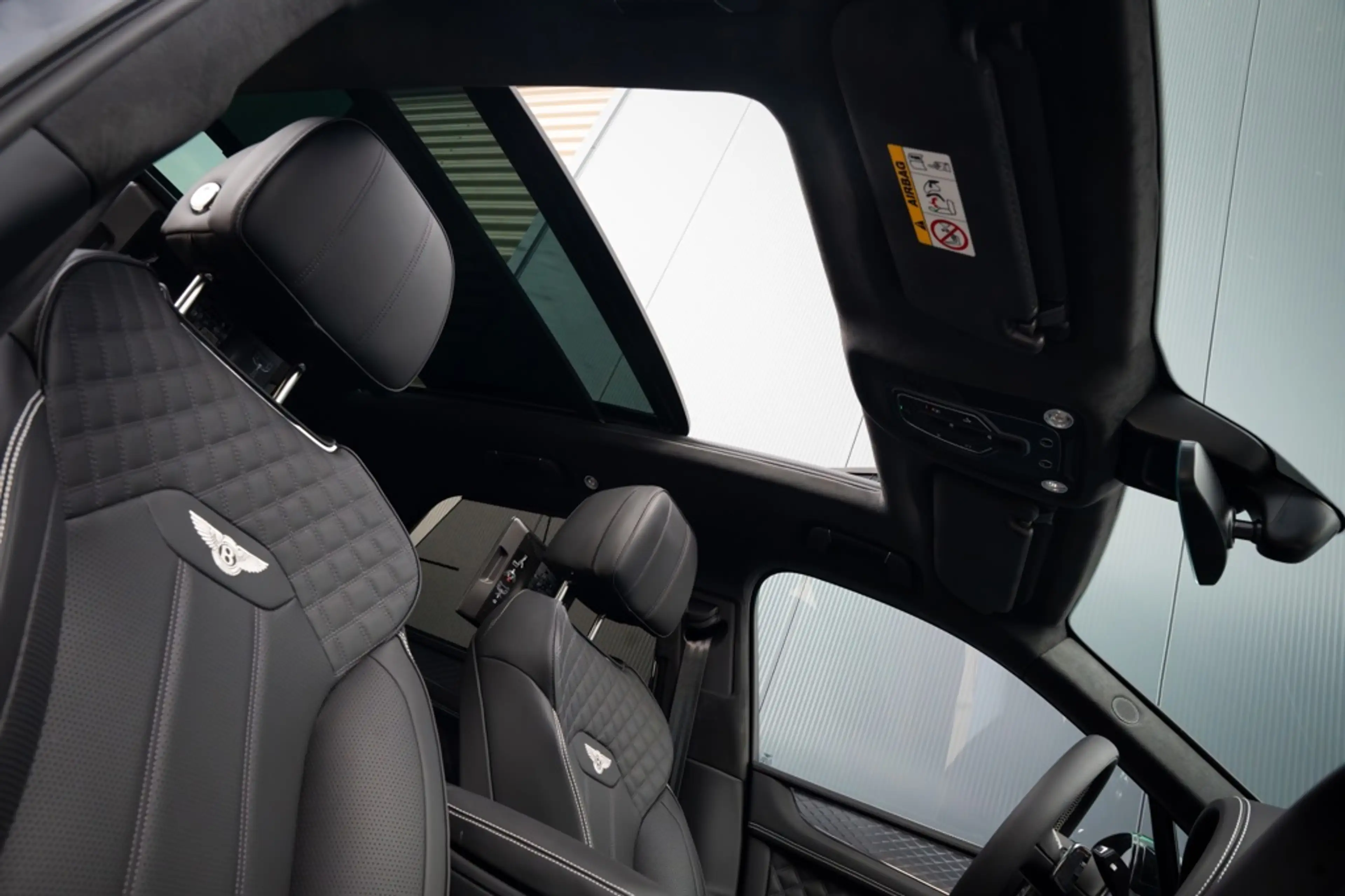 Bentley Bentayga 4.0 V8 Azure — photo 13