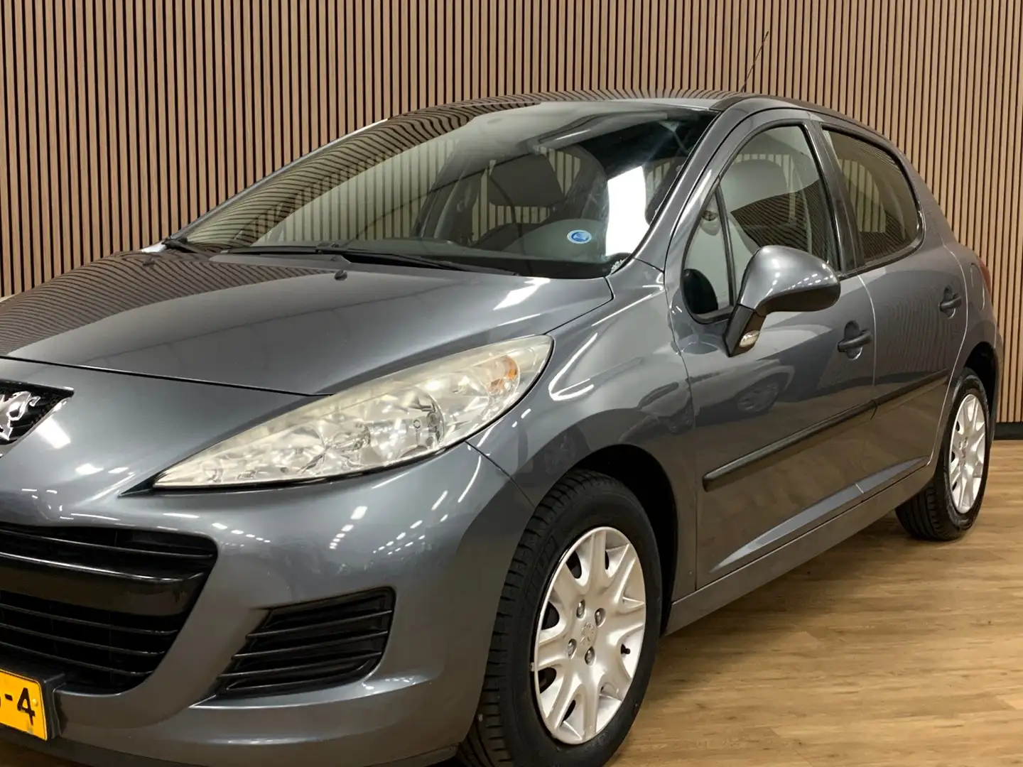 Peugeot 207 1.4 XR|Airco|5 Deurs| Grigio - 2