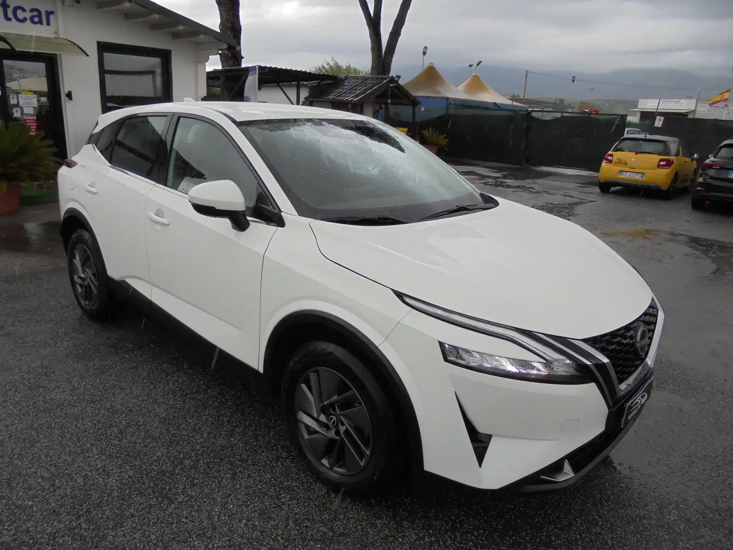 Nissan Qashqai Qashqai   1.3 mhev Business 2wd 158cv xtronic Wit - 1