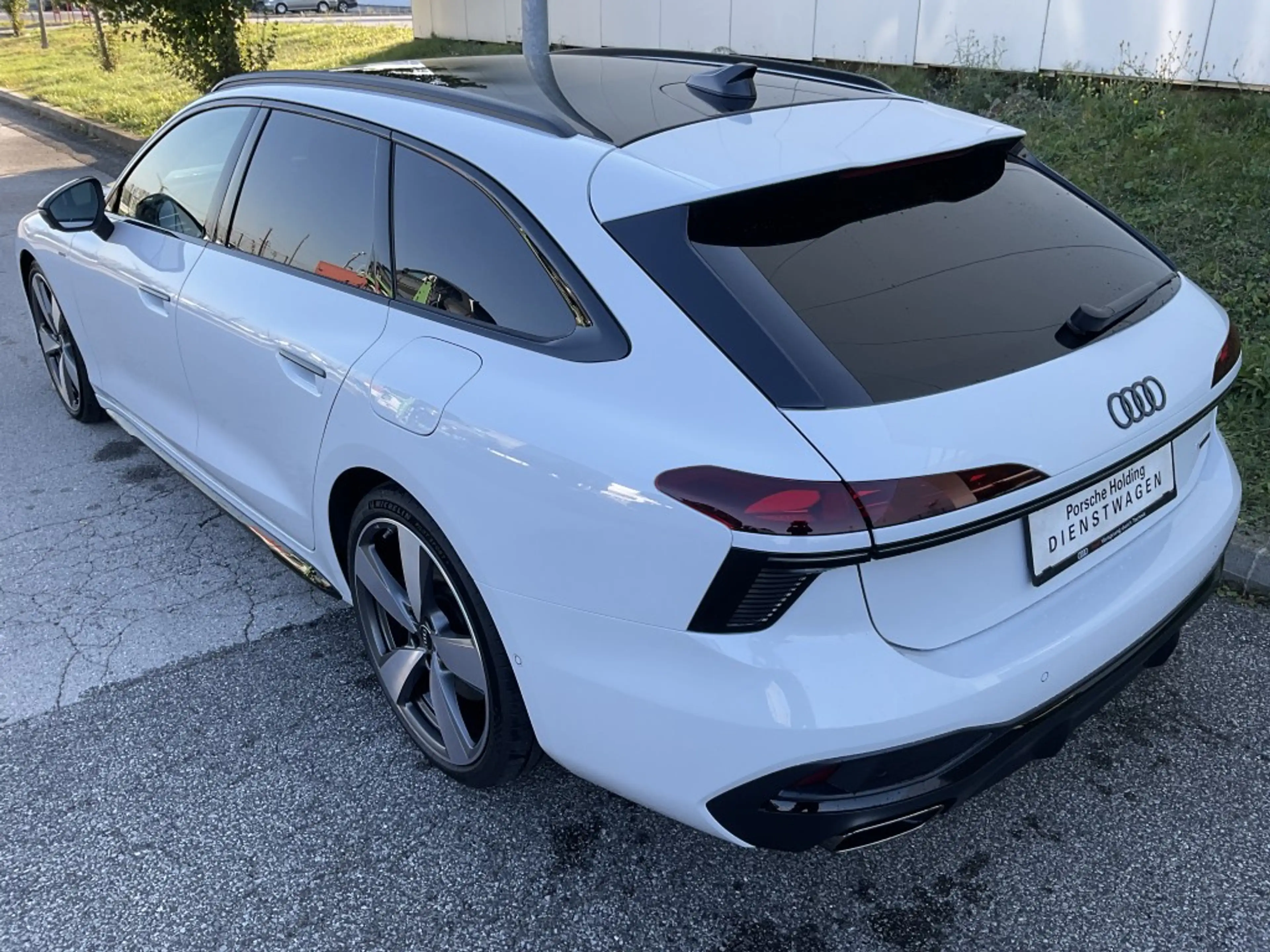Audi A6 Avant e-hybrid quattro 270 kW — photo 3