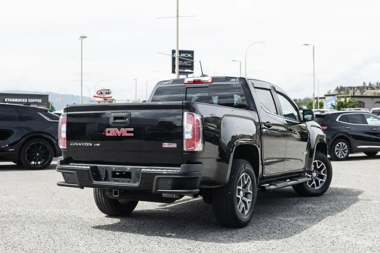 GMC Canyon снимка GMC Canyon