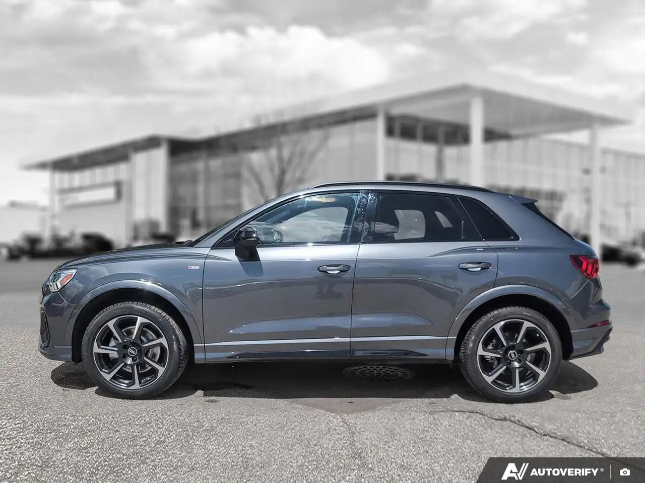 Audi Q3 photo Audi Q3