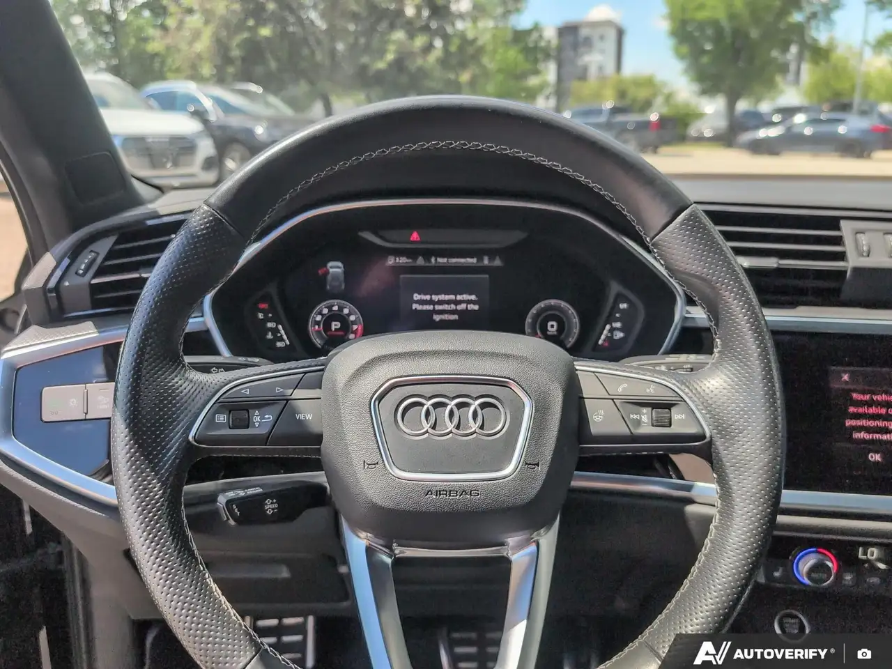 Audi Q3 photo Audi Q3
