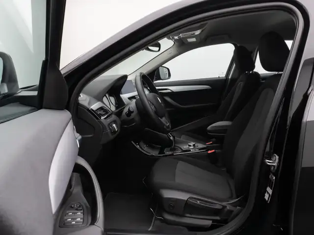 BMW X2 view 19