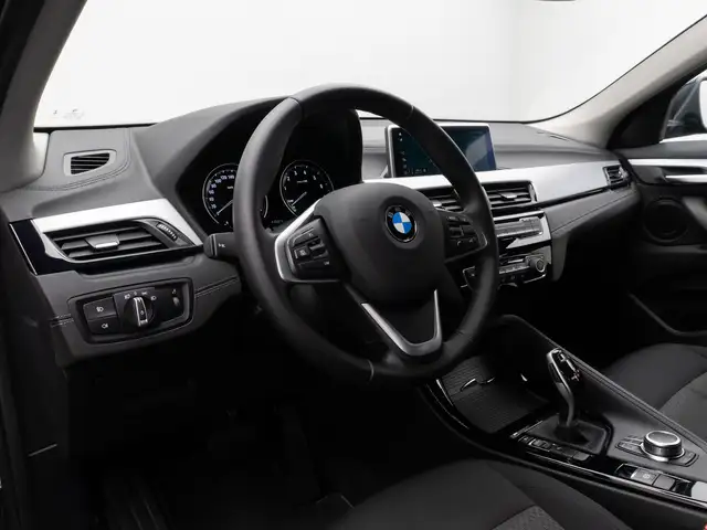 BMW X2 view 20