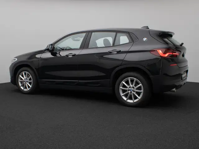 BMW X2 view 10