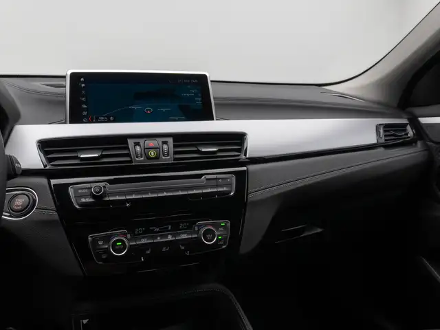 BMW X2 view 21
