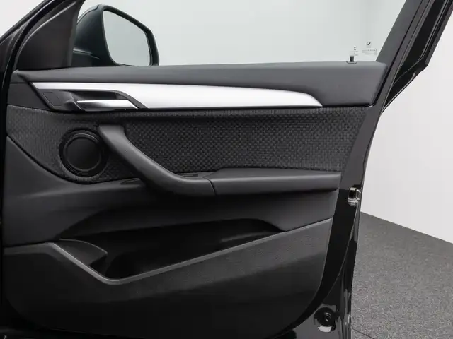 BMW X2 view 28