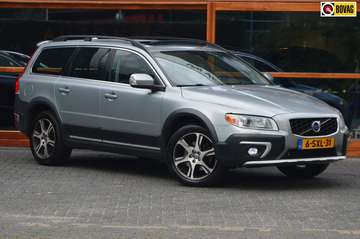 2.4 D5 Nordic+ AWD | Panoramadak | Stoelverwarming