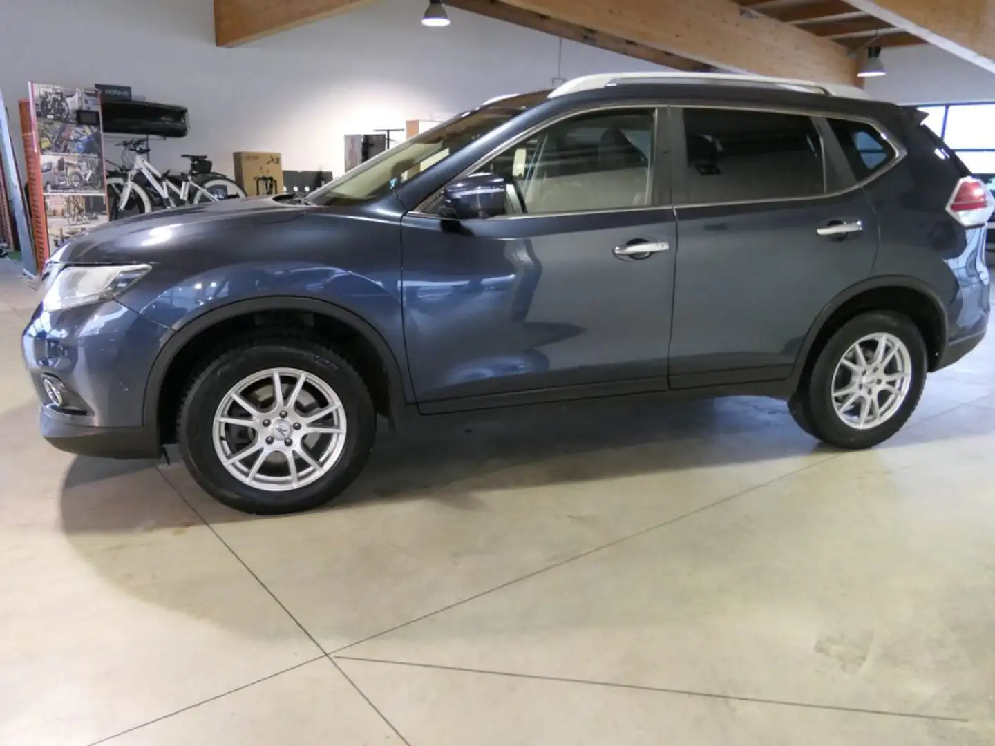 Nissan X-Trail 2.0 dCi 4WD Tekna Bleu - 1