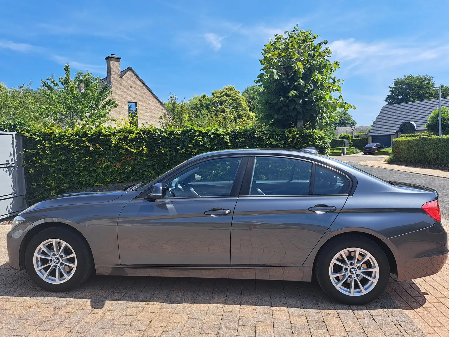 BMW 316 316d Grijs - 1