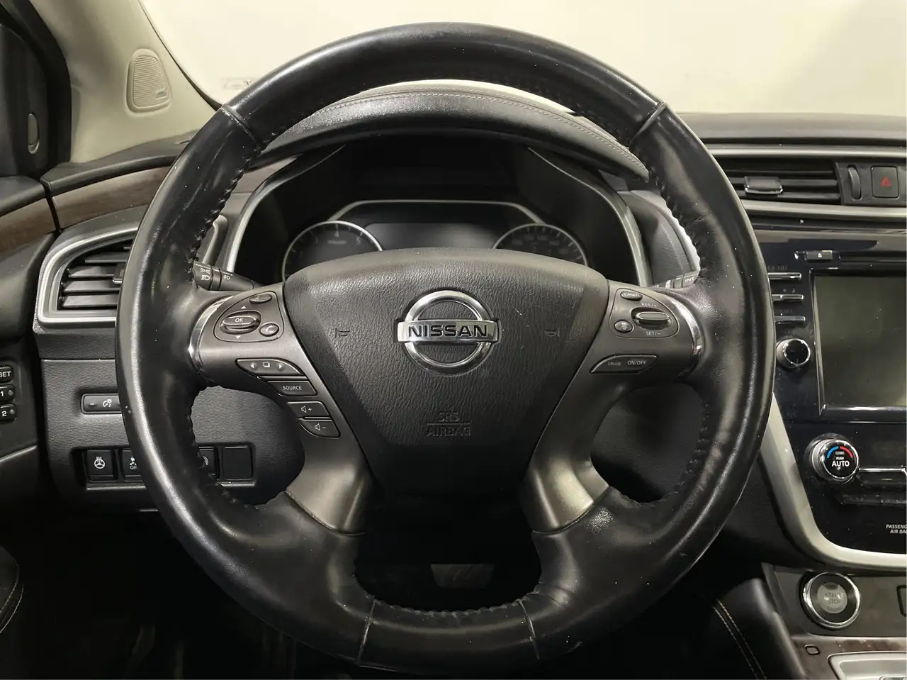 Nissan Murano снимка Nissan Murano