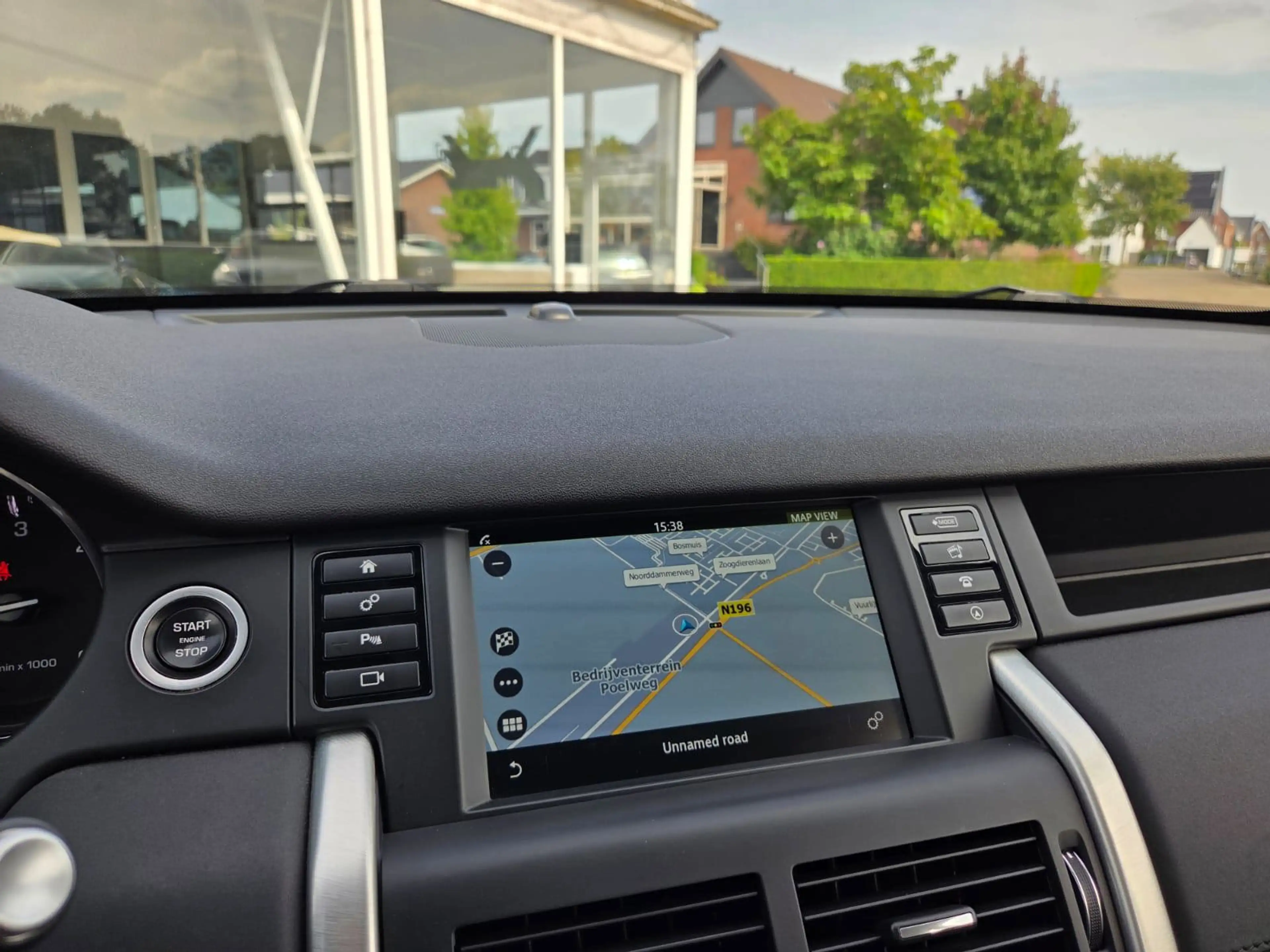Land Rover Discovery Sport 2.0 TD4 HSE AUTOMAAT PANORAMA FULL! — photo 15