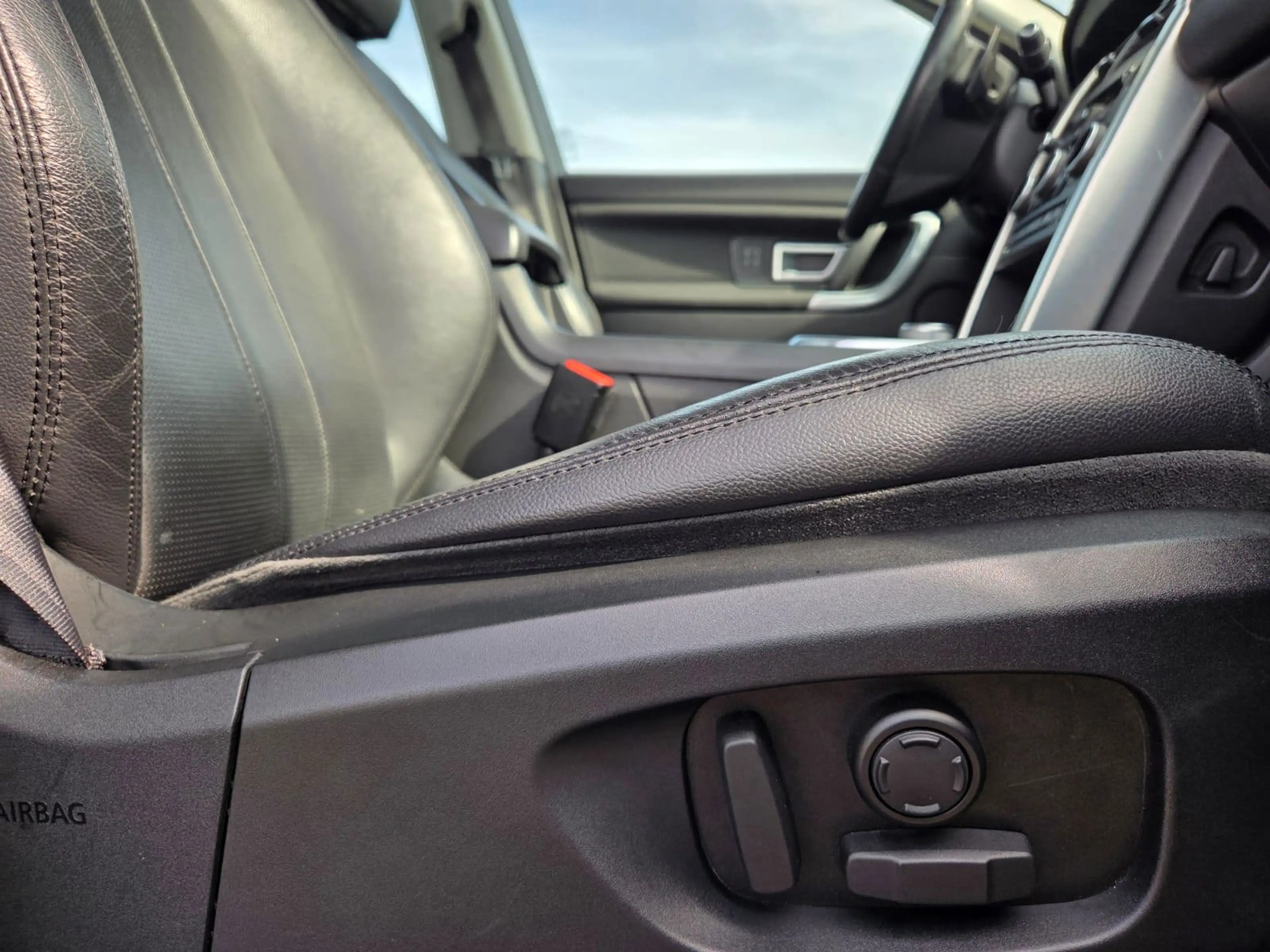 Land Rover Discovery Sport 2.0 TD4 HSE AUTOMAAT PANORAMA FULL! — photo 11
