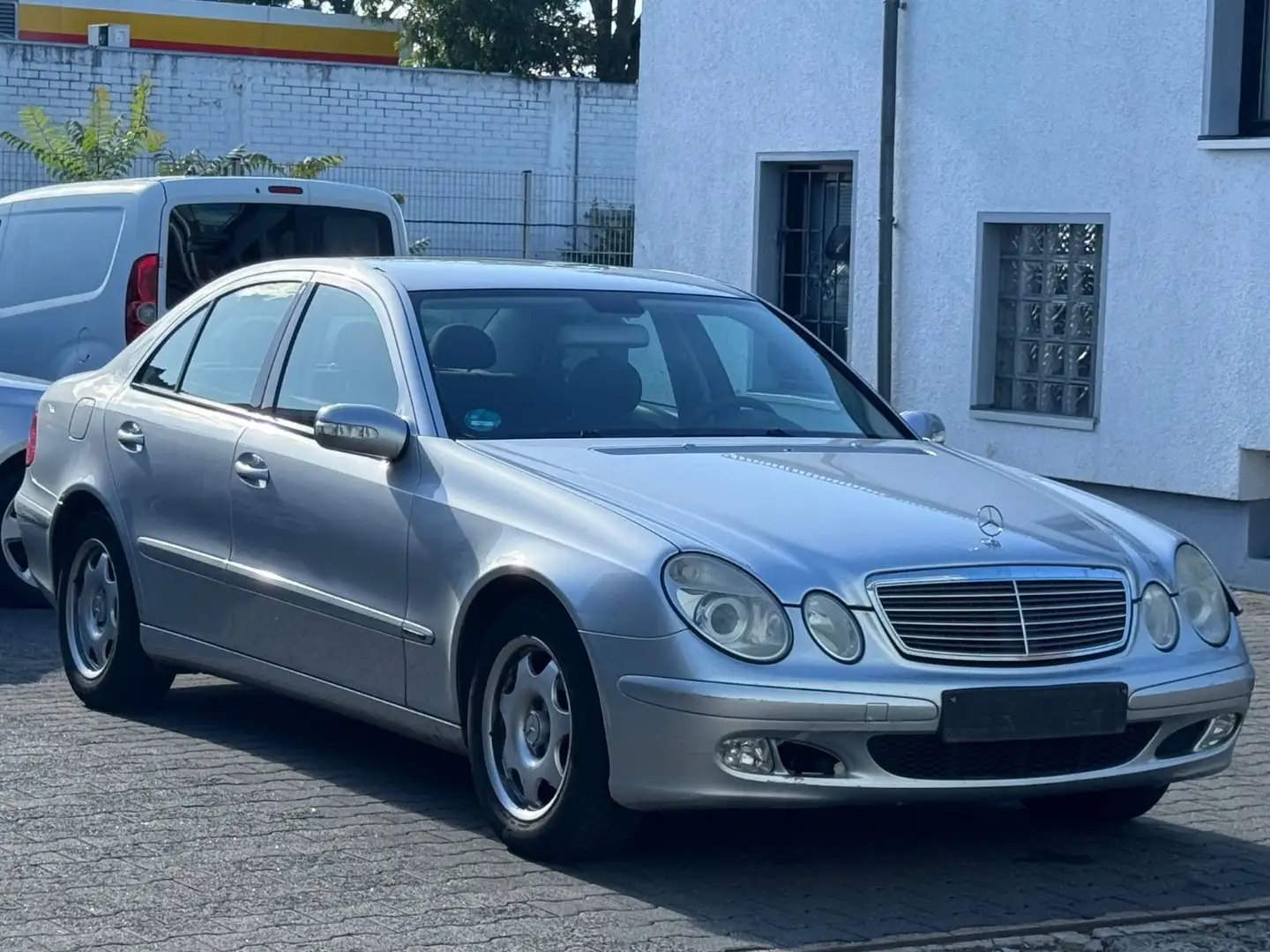 Mercedes-Benz E 200 Kompressor MOTOR GETRIEBE TOP Silber - 2