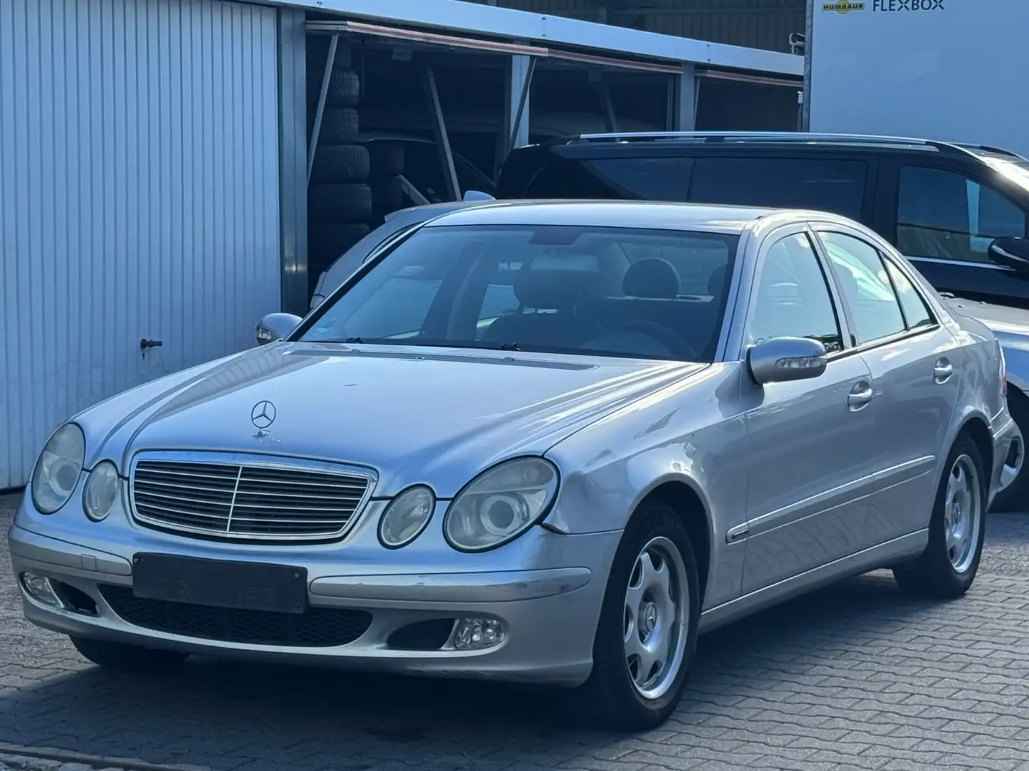 Mercedes-Benz E 200 Kompressor MOTOR GETRIEBE TOP Silber - 1