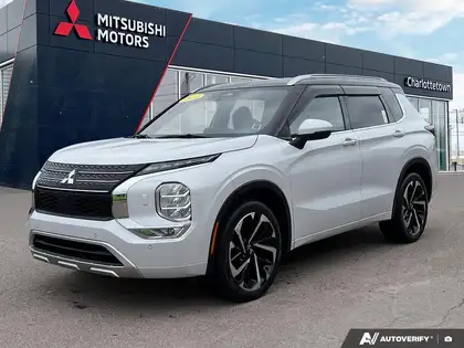 White 2024 Mitsubishi Outlander SUV / Crossover  Automatic
