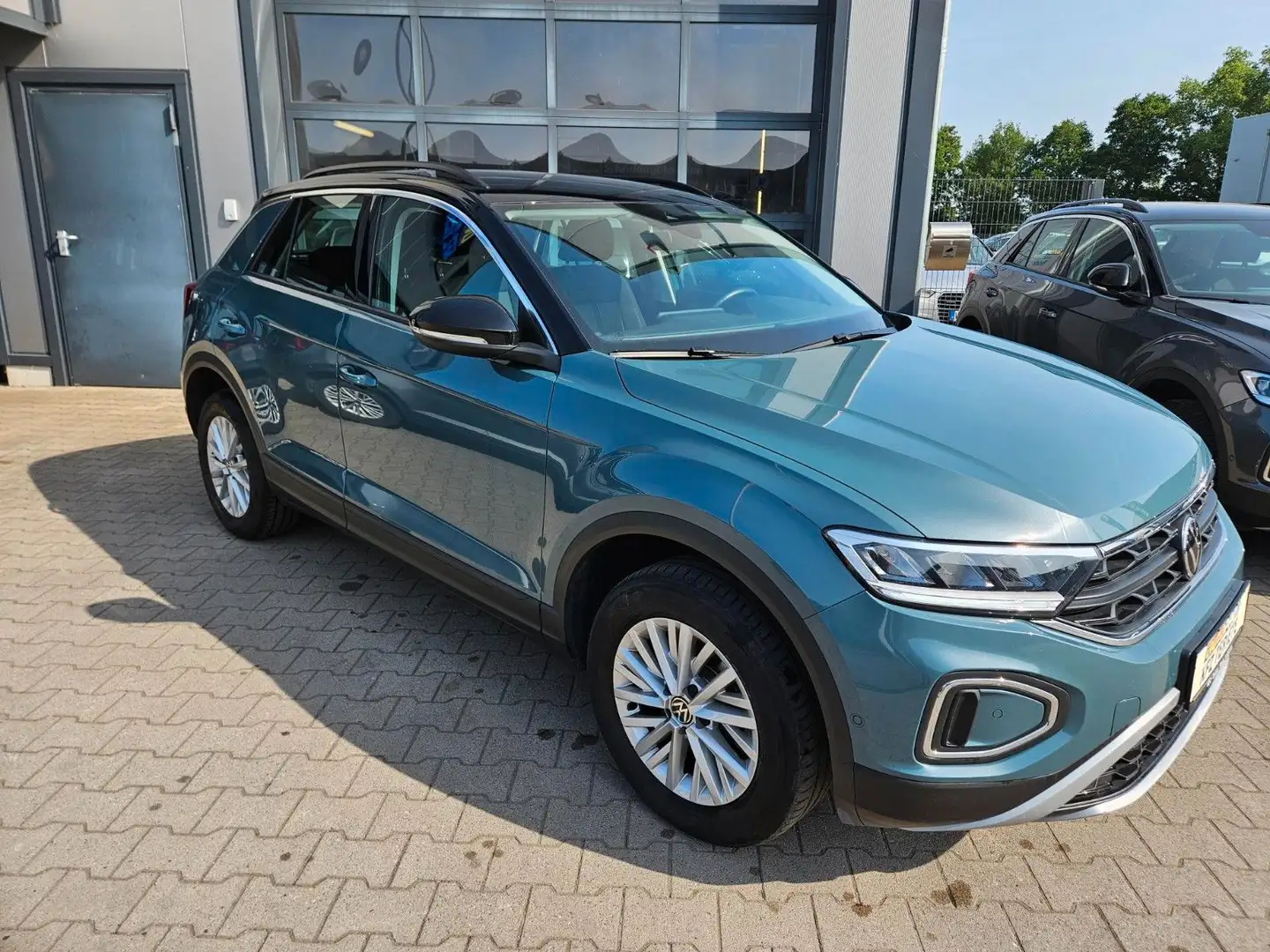 Volkswagen T-Roc Life LED ACC Navi App Azul - 1
