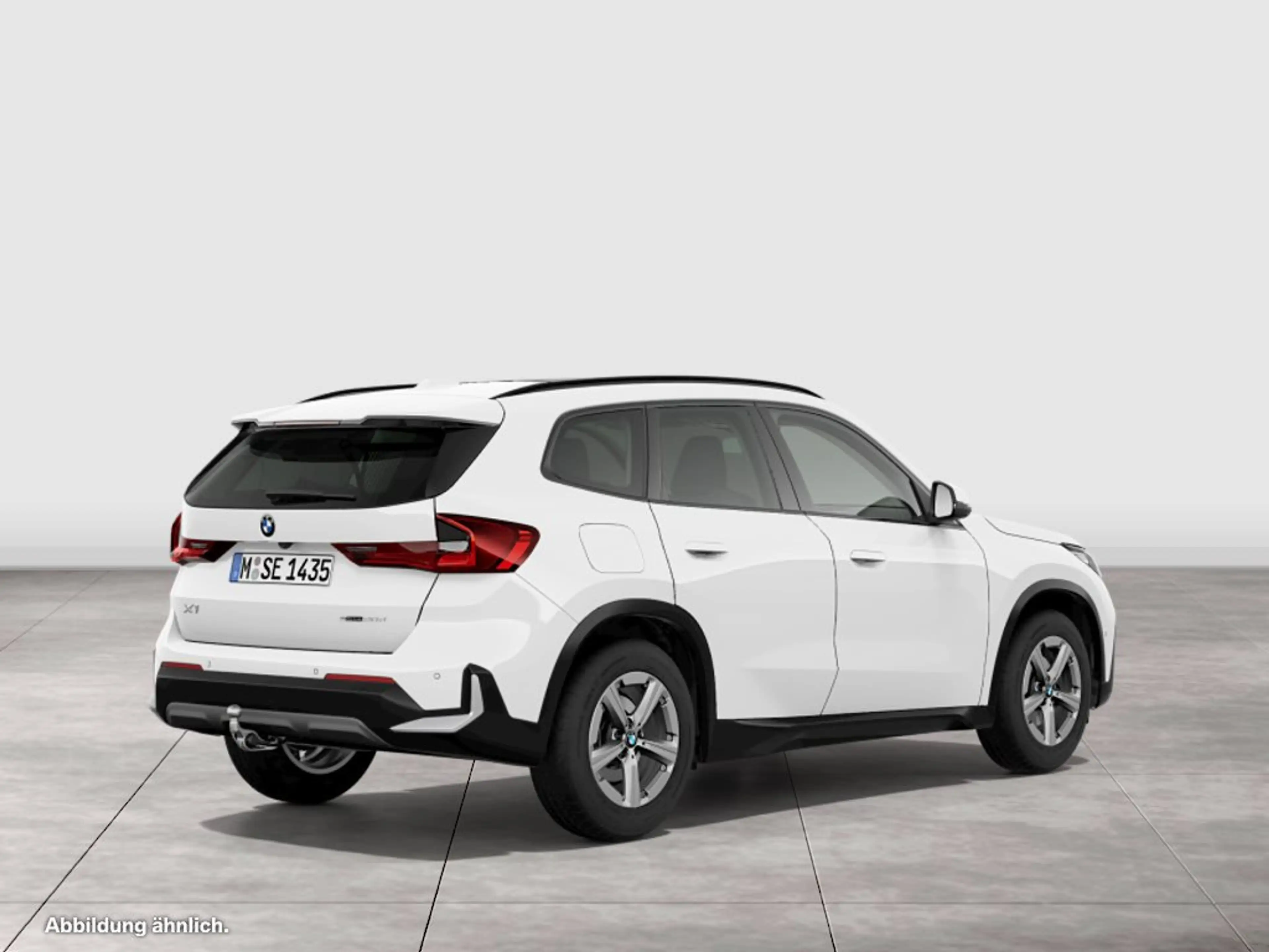 BMW X1 sDrive20d HUD PANO ACC AHK RFK NAVI LED DAB — photo 2